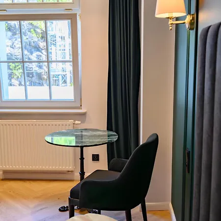 Orient Express アパート