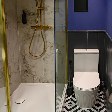 Orient Express アパート シクラルスカ・ポレンバ