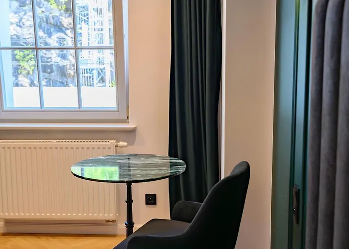 Orient Express Apartment